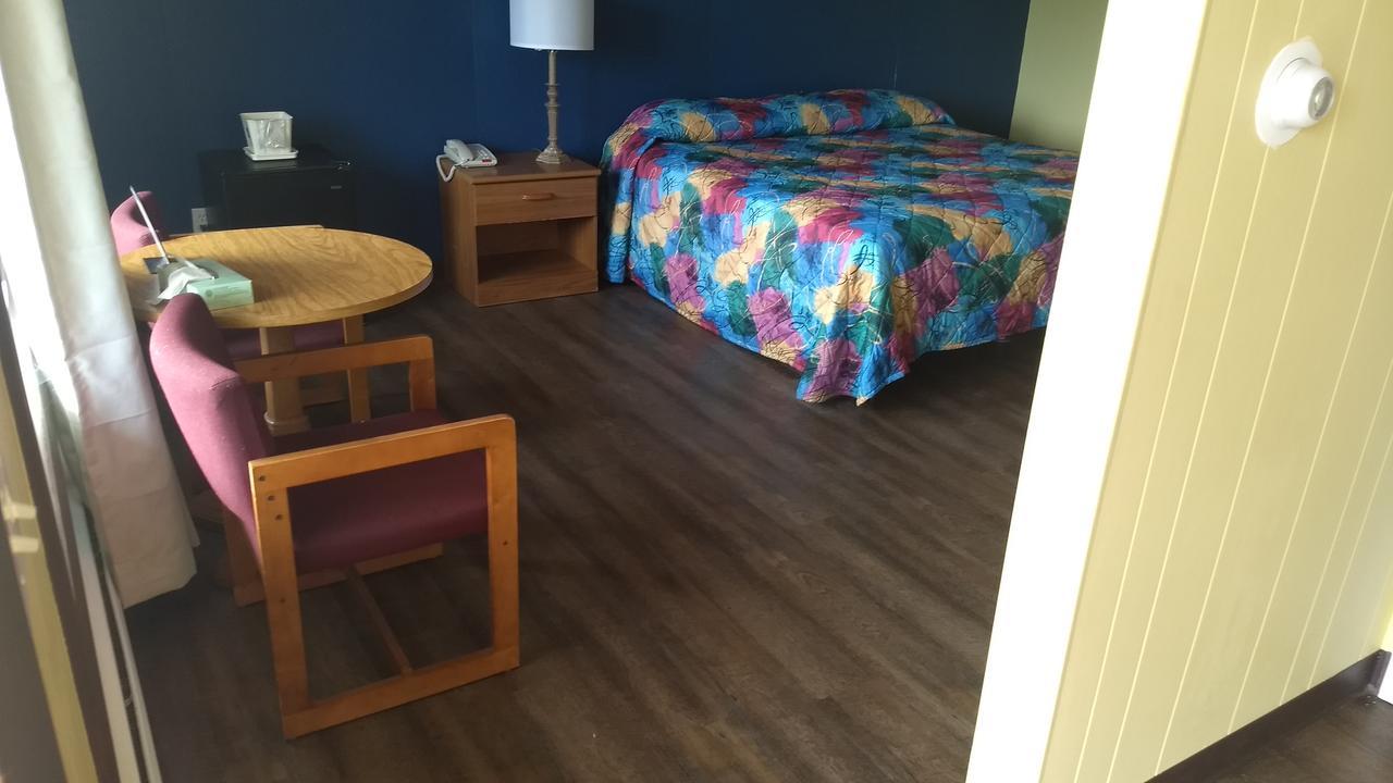 Baw Beese Inn Hillsdale Экстерьер фото